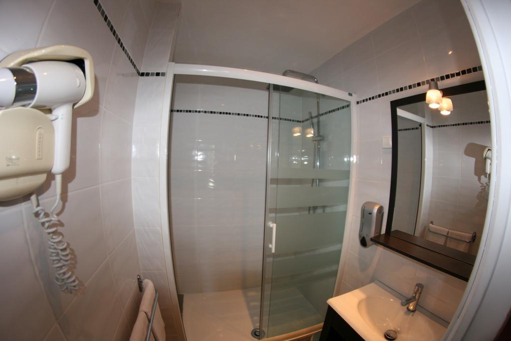 Logis Hotel Galland Lapalisse Room photo